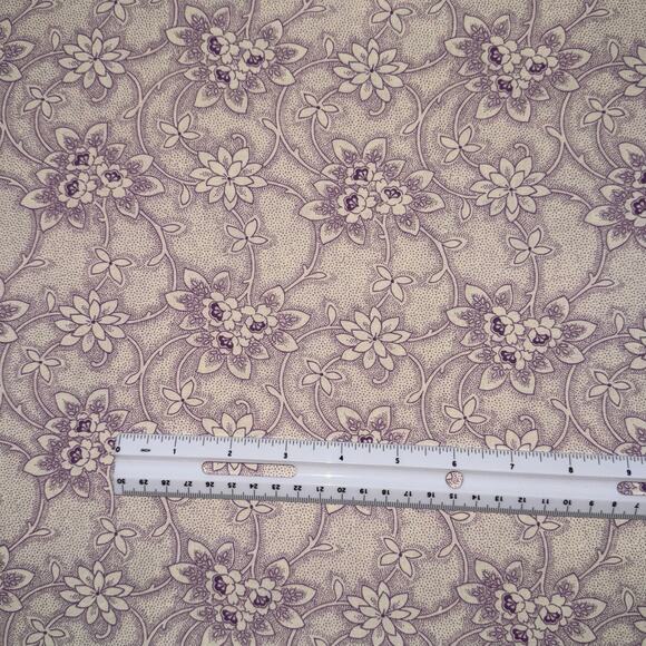 VTG Purple Flower Print with Vines on Cream by Springs Creative - 1/2 Yard - Picture 3 of 6